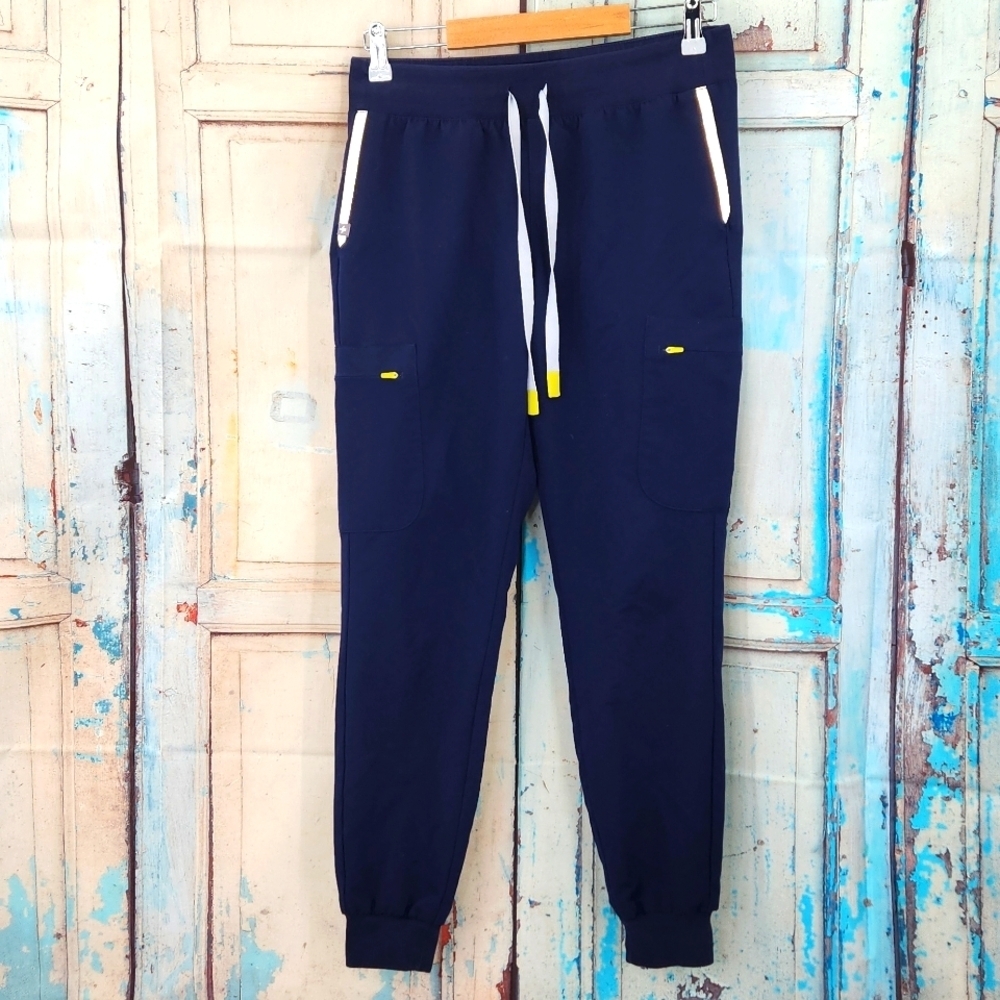 Figs Zamora Special Edition Jogger Scrub Pants with Reflective‎ Pockets
